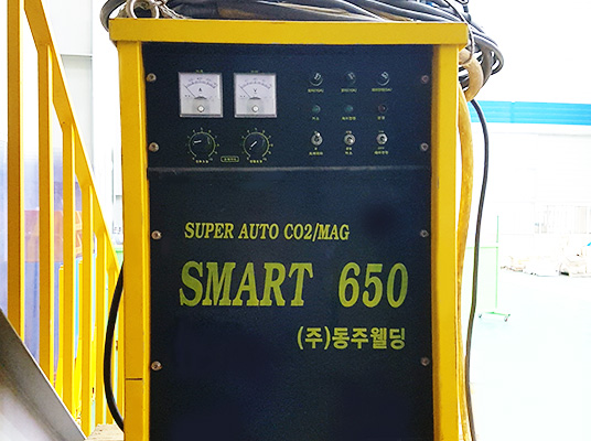 CO2 welding machine picture